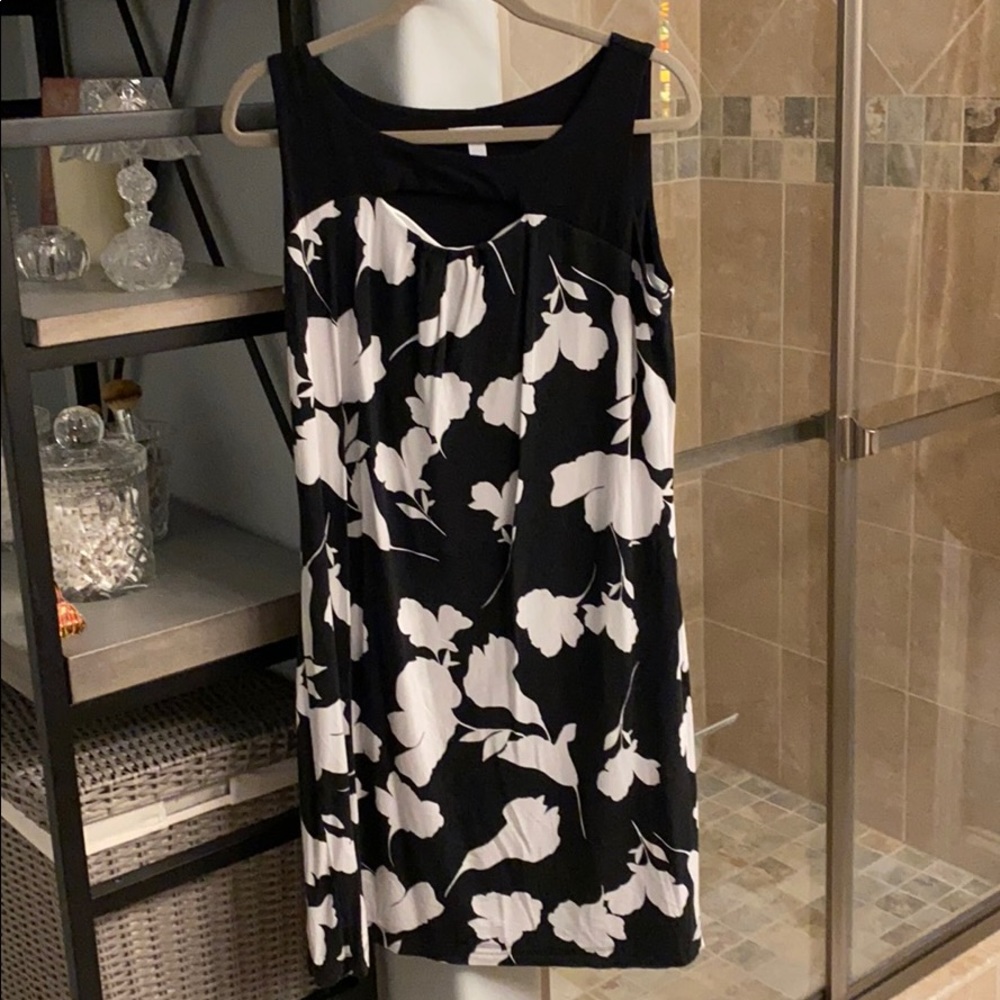 New York & Company Dress w Keyhole Neckline